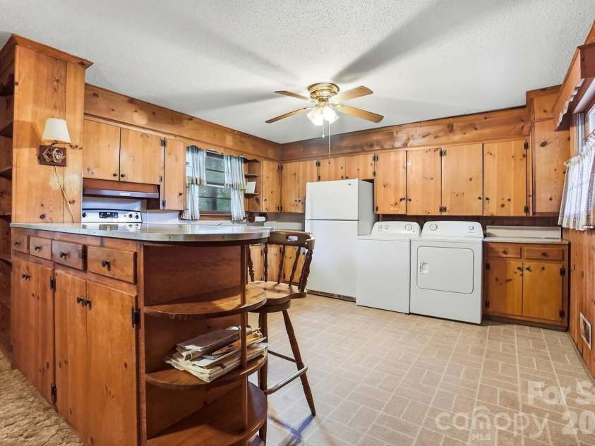 610 Laurel Court, Lancaster, SC 29720.  MLS# CAR4401615, YatesRealty ID 37482. 