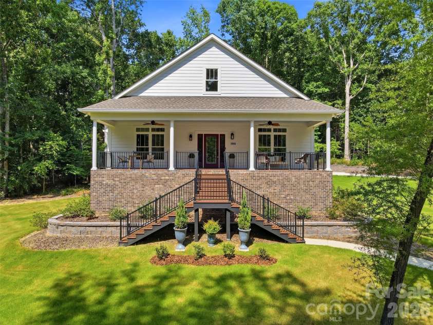 2698 Oakhurst Drive, Rock Hill, SC 29732.  MLS# CAR4403425, YatesRealty ID 37483. 