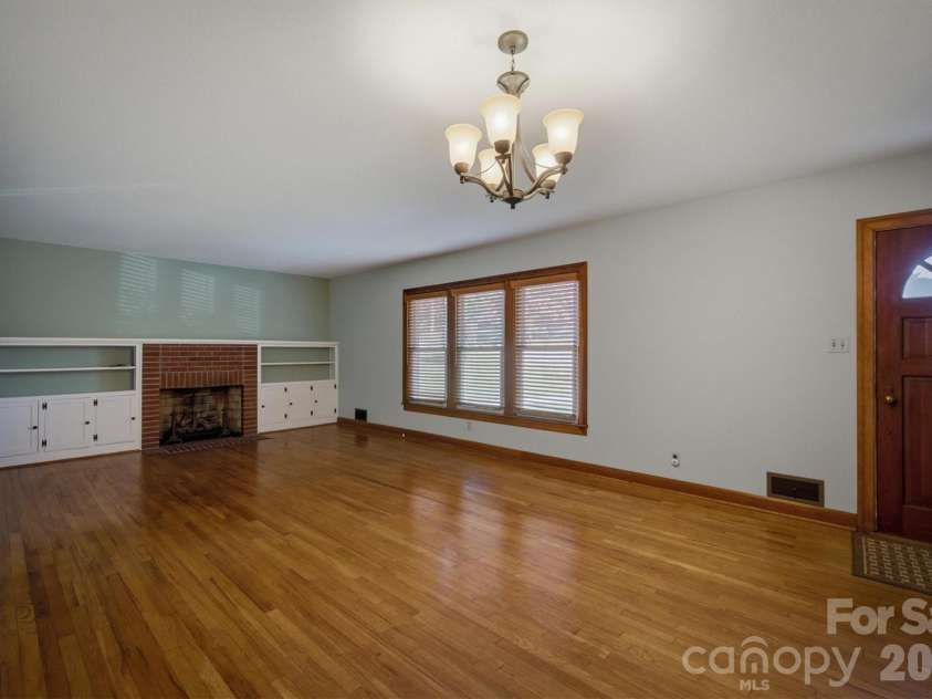 114 Harris Drive, Morganton, NC 28655.  MLS# CAR4402100, YatesRealty ID 37485. 