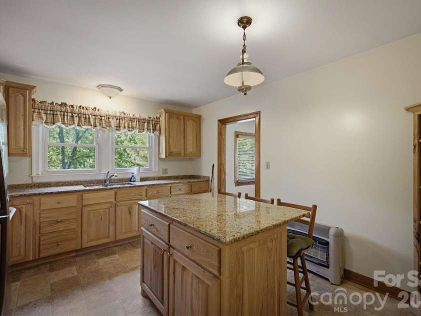 114 Harris Drive, Morganton, NC 28655.  MLS# CAR4402100, YatesRealty ID 37485. 