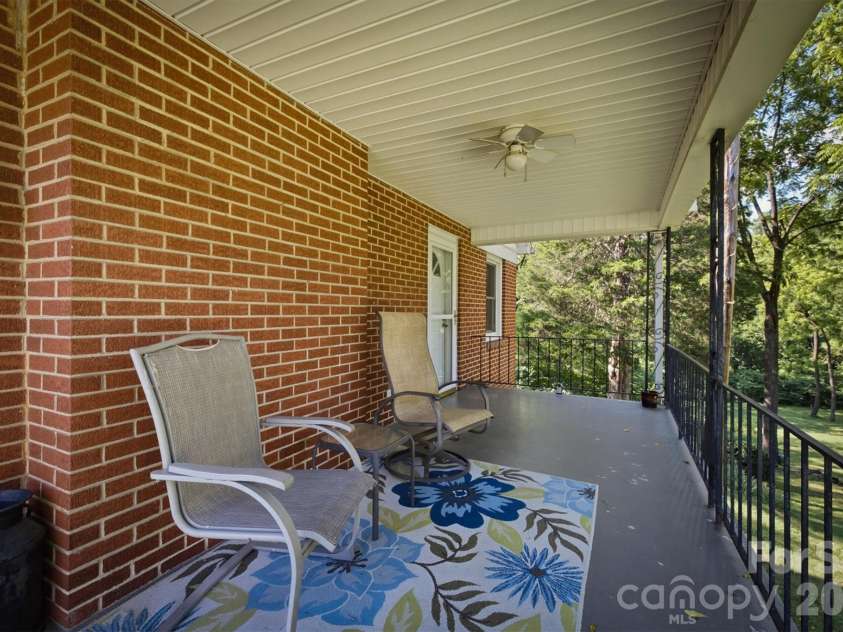 114 Harris Drive, Morganton, NC 28655.  MLS# CAR4402100, YatesRealty ID 37485. 