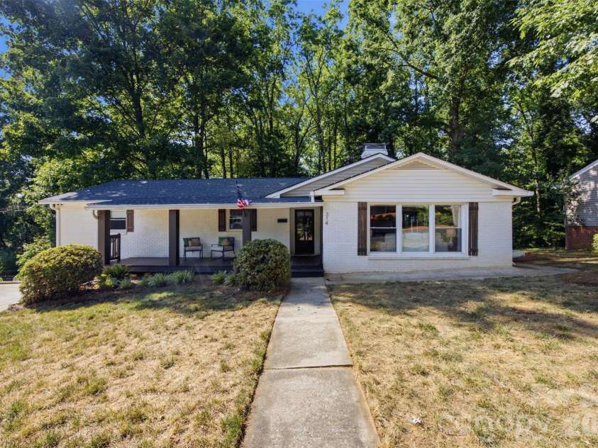 314 Dogwood Lane, Belmont, NC 28012.  MLS# CAR4404025, YatesRealty ID 37488. 