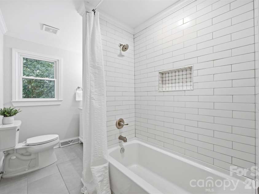 314 Dogwood Lane, Belmont, NC 28012.  MLS# CAR4404025, YatesRealty ID 37488. 