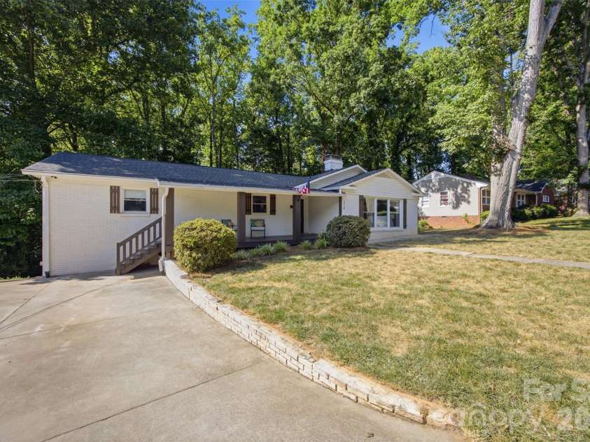 314 Dogwood Lane, Belmont, NC 28012.  MLS# CAR4404025, YatesRealty ID 37488. 