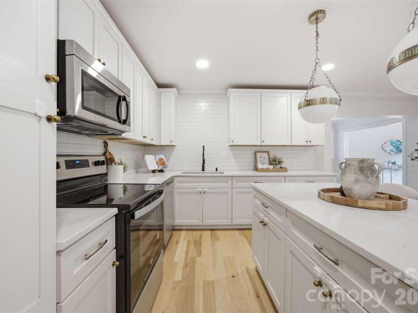 314 Dogwood Lane, Belmont, NC 28012.  MLS# CAR4404025, YatesRealty ID 37488. 