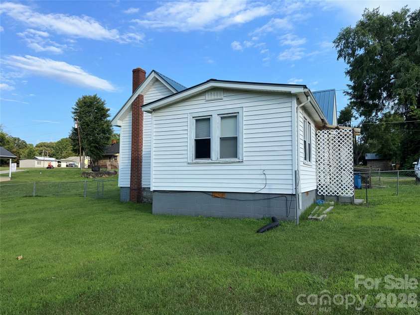 175 Grove Street, Cooleemee, NC 27014.  MLS# CAR4405205, YatesRealty ID 37489. 