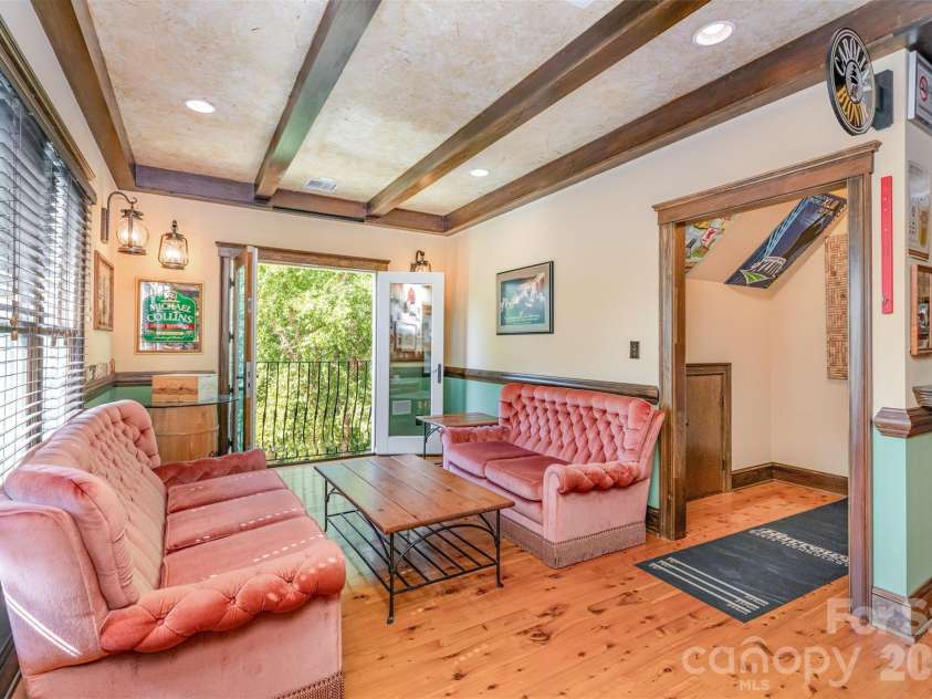 133 Brick Kiln Way, Mooresville, NC 28117.  MLS# CAR4297139, YatesRealty ID 3749. Approx 1,000 of awesome space currently being used as a bar