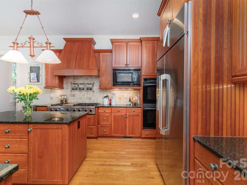 133 Brick Kiln Way, Mooresville, NC 28117.  MLS# CAR4297139, YatesRealty ID 3749. Lots of custom cabinetry for all your storage needs.