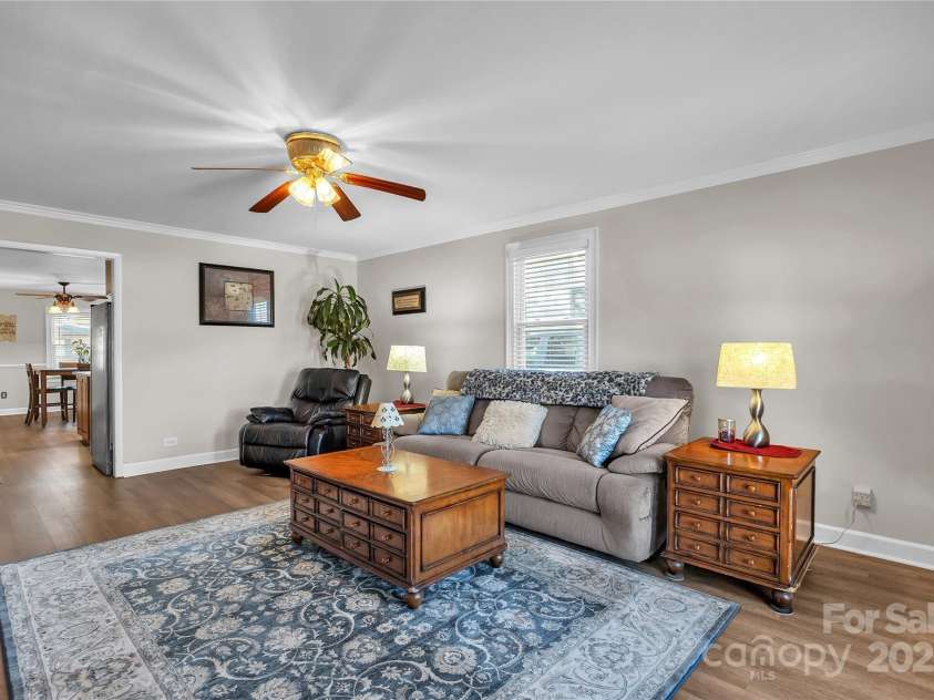 914 Carolyn Avenue, Kannapolis, NC 28083.  MLS# CAR4320011, YatesRealty ID 3749. 