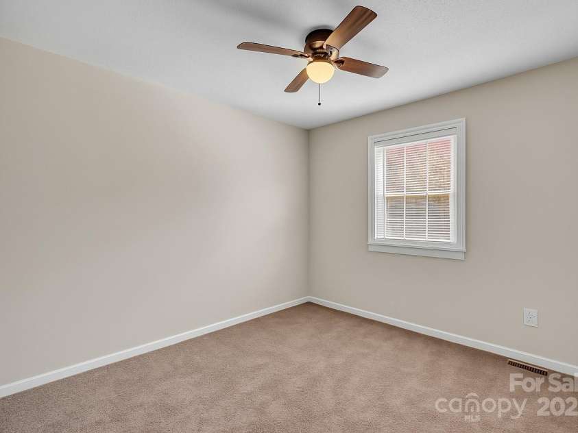 914 Carolyn Avenue, Kannapolis, NC 28083.  MLS# CAR4320011, YatesRealty ID 3749. 