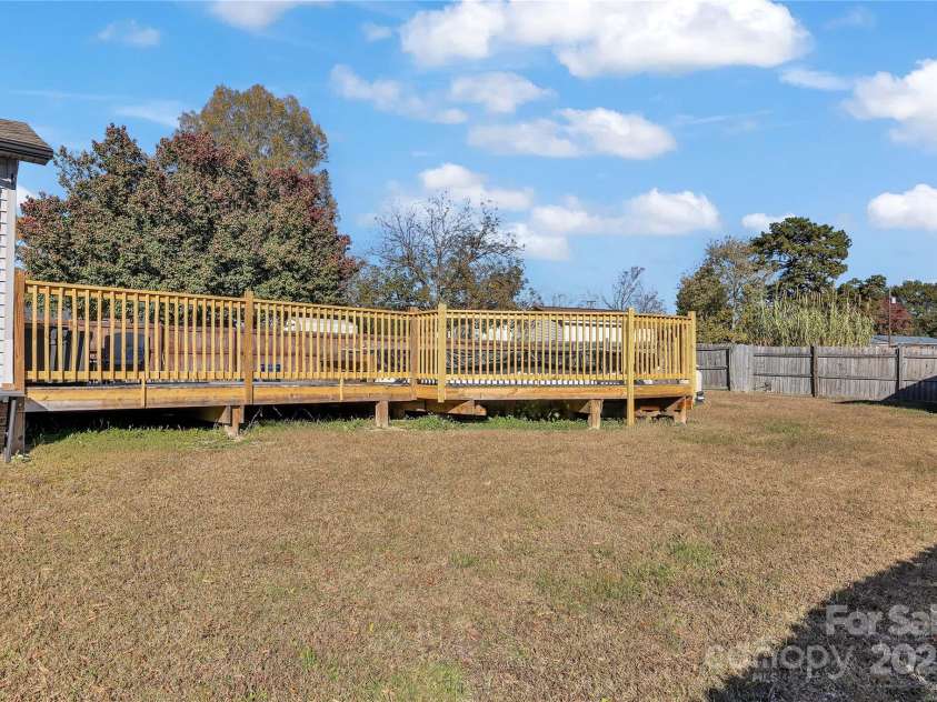914 Carolyn Avenue, Kannapolis, NC 28083.  MLS# CAR4320011, YatesRealty ID 3749. 