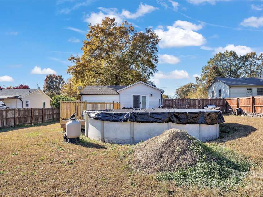 914 Carolyn Avenue, Kannapolis, NC 28083.  MLS# CAR4320011, YatesRealty ID 3749. 