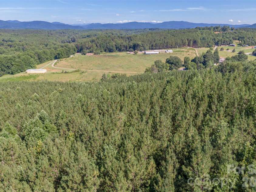 621 Pleasant Grove Road, Rutherfordton, NC 28139.  MLS# CAR4404758, YatesRealty ID 37490. 