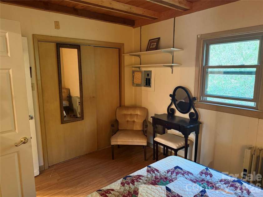 125 Hawks Nest Lane, Highlands, NC 28741.  MLS# CAR4405230, YatesRealty ID 37492. 