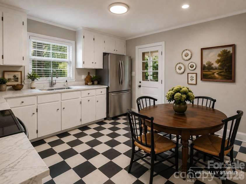 4217 Winfield Drive, Charlotte, NC 28205.  MLS# CAR4404491, YatesRealty ID 37493. 