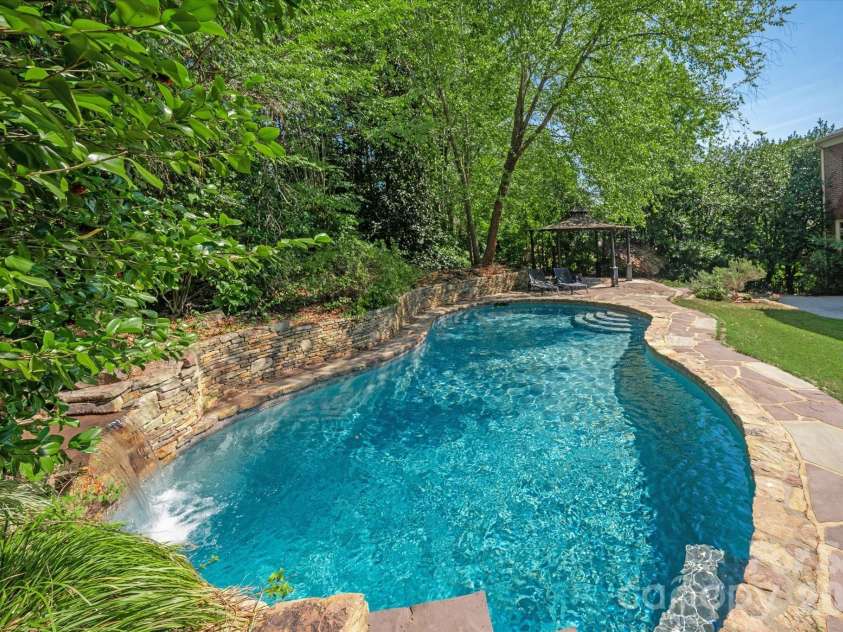 12129 James Jack Lane, Charlotte, NC 28277.  MLS# CAR4405158, YatesRealty ID 37494. 