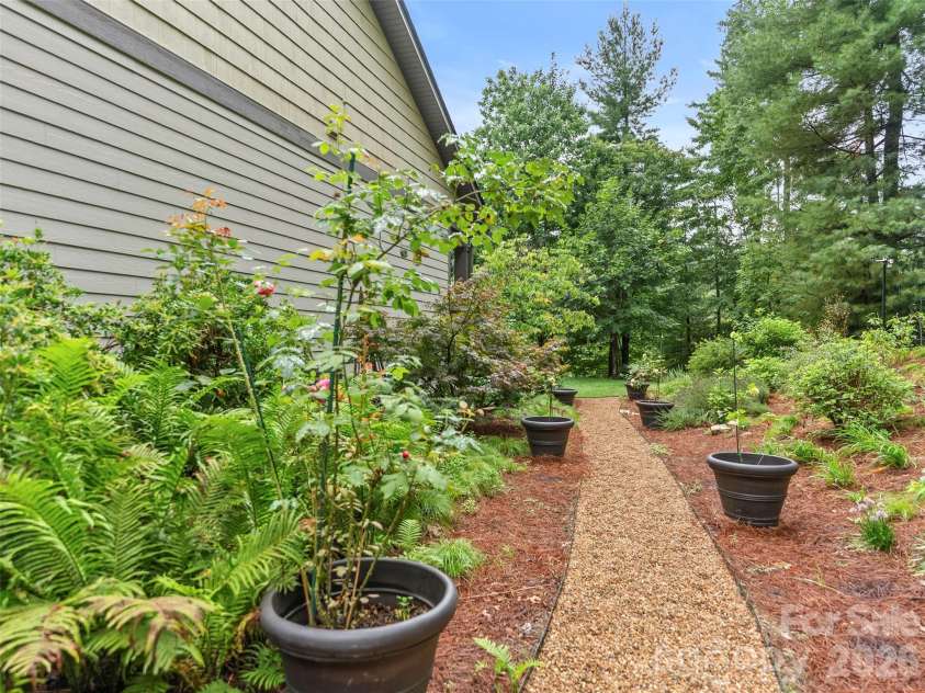 151 Monarch Road, Hendersonville, NC 28739.  MLS# CAR4383763, YatesRealty ID 37499. 