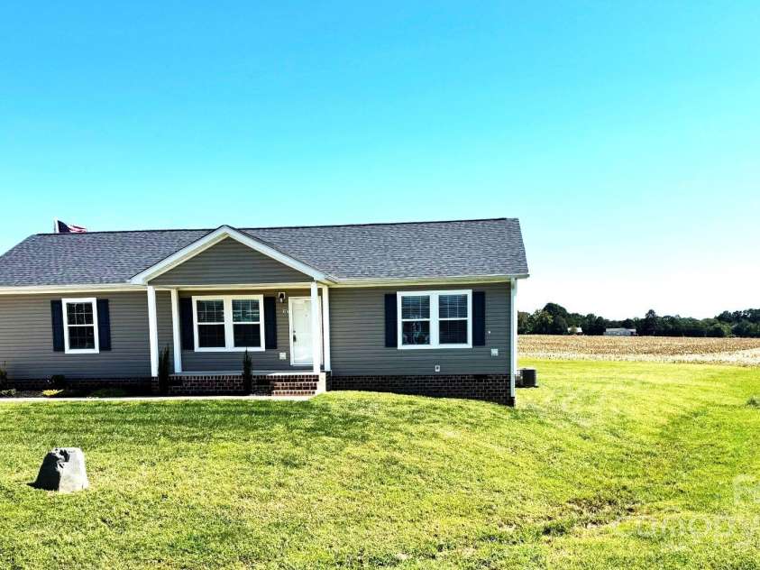 197 Burleson Point, Woodleaf, NC 27054.  MLS# CAR4308013, YatesRealty ID 375. 