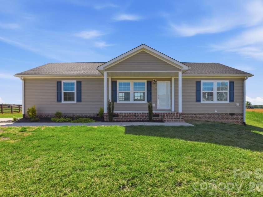197 Burleson Point, Woodleaf, NC 27054.  MLS# CAR4371719, YatesRealty ID 375. 