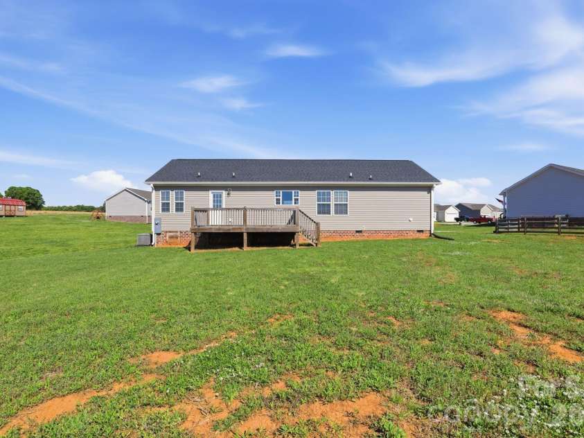 197 Burleson Point, Woodleaf, NC 27054.  MLS# CAR4371719, YatesRealty ID 375. 