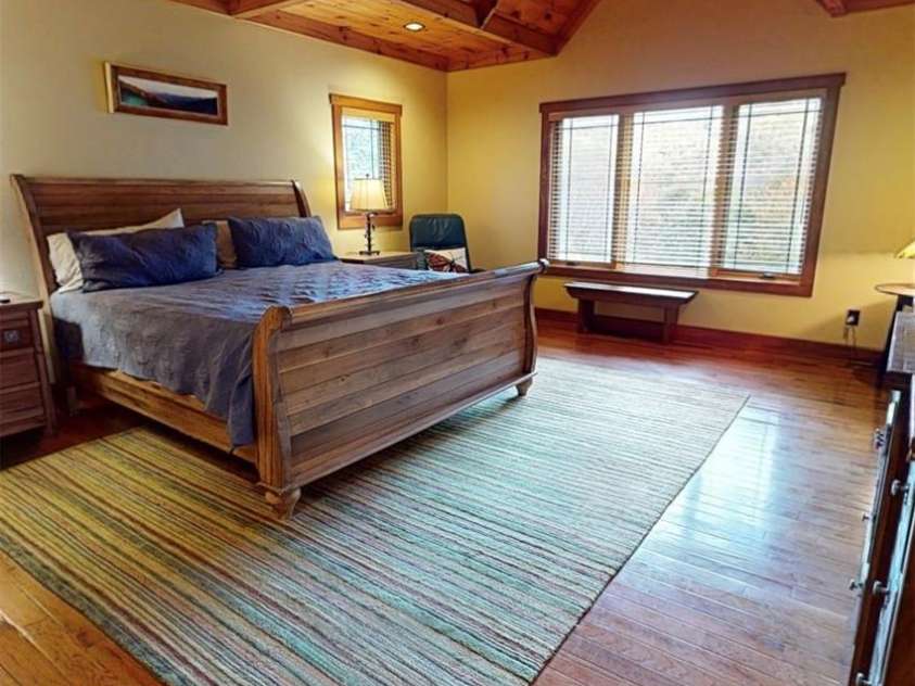 811 Hemlock Drive, Newland, NC 28657.  MLS# CAR4313317, YatesRealty ID 375. 