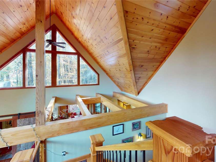 811 Hemlock Drive, Newland, NC 28657.  MLS# CAR4313317, YatesRealty ID 375. 