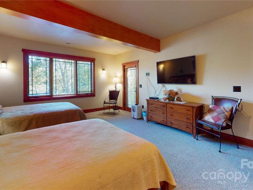 811 Hemlock Drive, Newland, NC 28657.  MLS# CAR4313317, YatesRealty ID 375. 