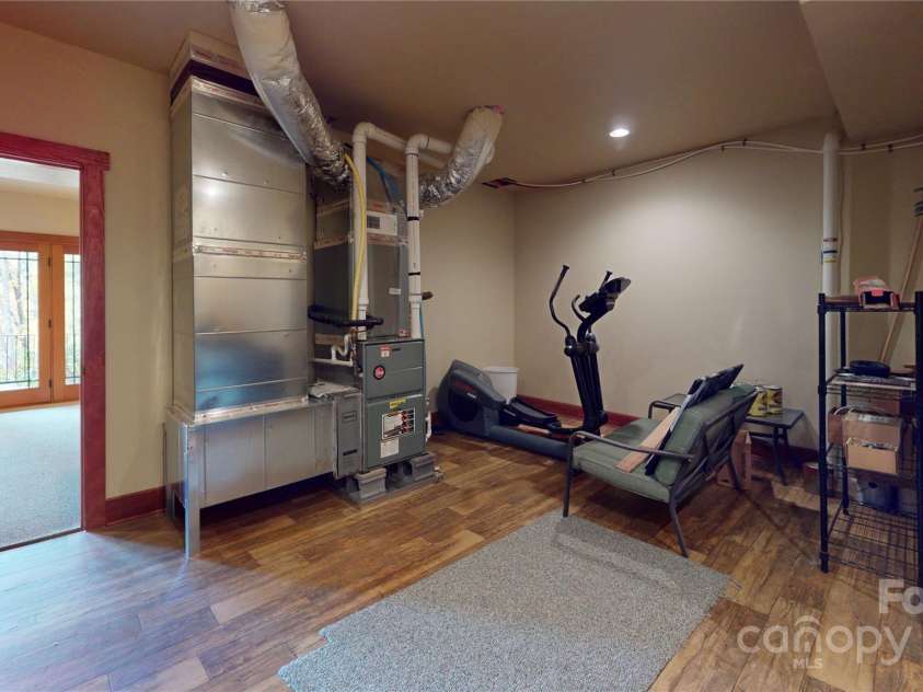 811 Hemlock Drive, Newland, NC 28657.  MLS# CAR4313317, YatesRealty ID 375. 