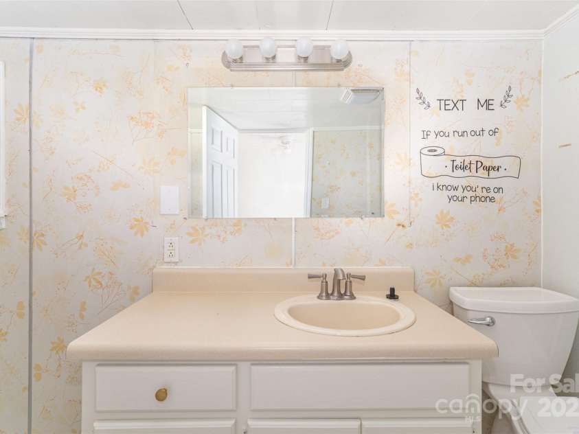 1893 Hilltop Circle, Gastonia, NC 28054.  MLS# CAR4230566, YatesRealty ID 3750. 