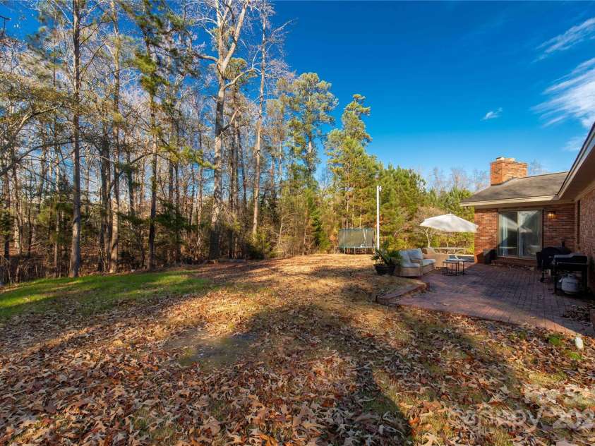 2570 Pineview Drive, Lancaster, SC 29720.  MLS# CAR4327318, YatesRealty ID 3750. 
