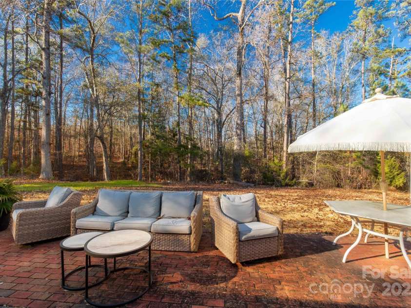 2570 Pineview Drive, Lancaster, SC 29720.  MLS# CAR4327318, YatesRealty ID 3750. 