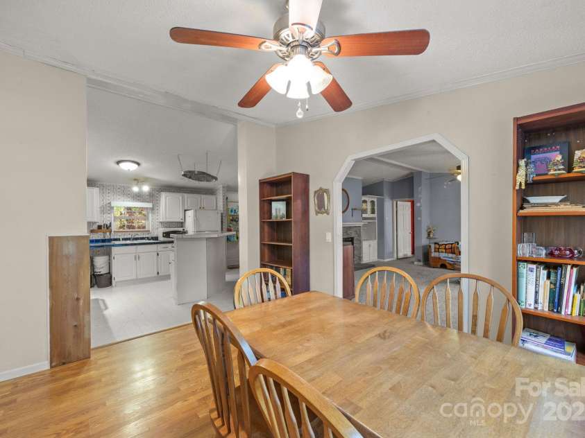 74 Davis Chapel Road, Candler, NC 28715.  MLS# CAR4311937, YatesRealty ID 3750. 