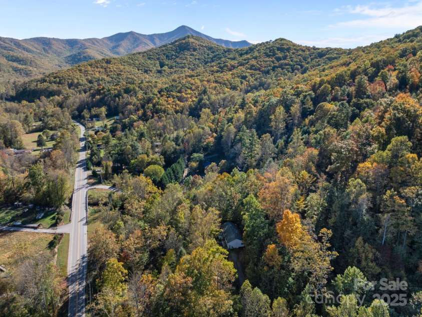 74 Davis Chapel Road, Candler, NC 28715.  MLS# CAR4311937, YatesRealty ID 3750. 