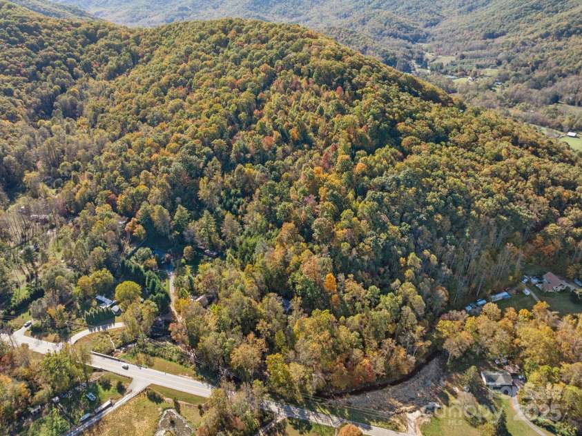 74 Davis Chapel Road, Candler, NC 28715.  MLS# CAR4311937, YatesRealty ID 3750. 