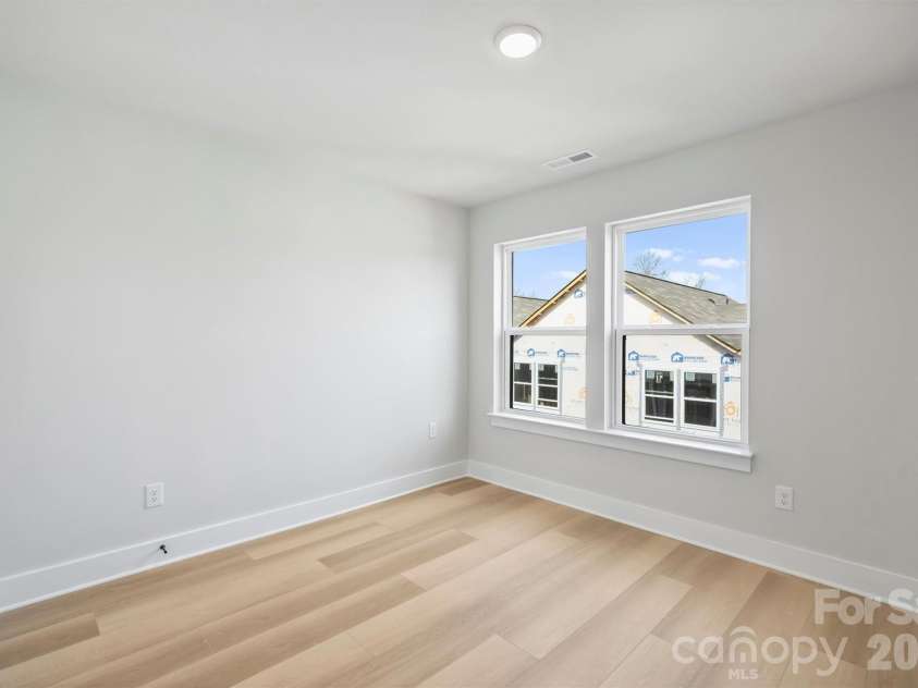 8031 Sansom Drive, Charlotte, NC 28213.  MLS# CAR4405311, YatesRealty ID 37502. 