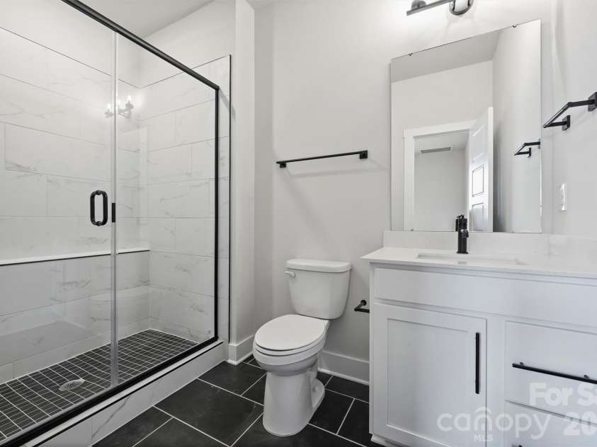 8031 Sansom Drive, Charlotte, NC 28213.  MLS# CAR4405311, YatesRealty ID 37502. 