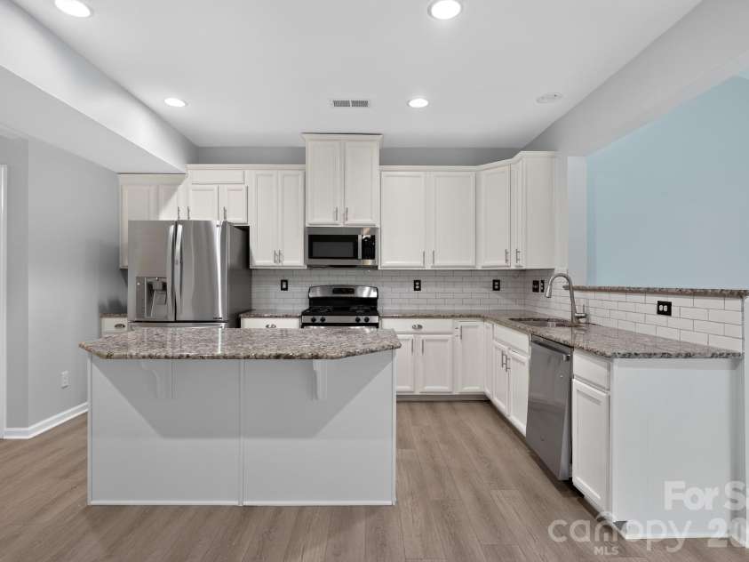 2095 Taney Way, Fort Mill, SC 29707.  MLS# CAR4405348, YatesRealty ID 37505. 