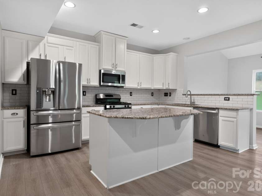 2095 Taney Way, Fort Mill, SC 29707.  MLS# CAR4405348, YatesRealty ID 37505. 