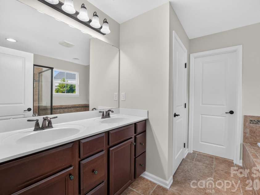 2095 Taney Way, Fort Mill, SC 29707.  MLS# CAR4405348, YatesRealty ID 37505. 