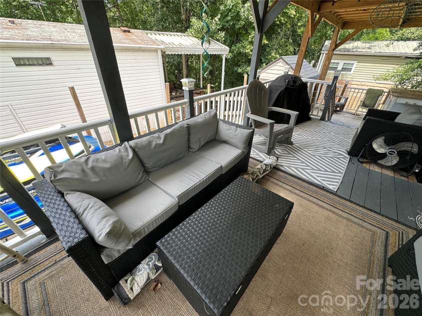 110 Pier Avenue, New London, NC 28127.  MLS# CAR4404280, YatesRealty ID 37506. 