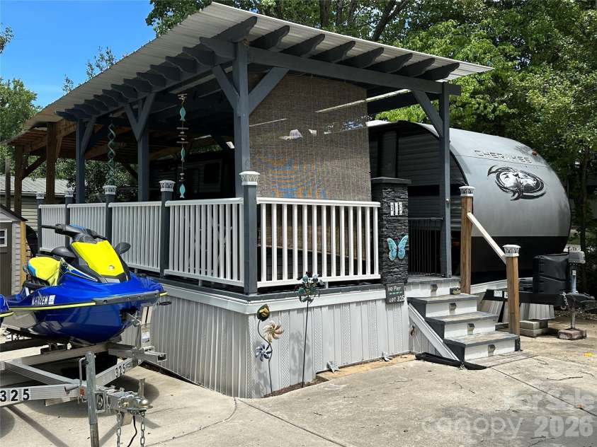 110 Pier Avenue, New London, NC 28127.  MLS# CAR4404280, YatesRealty ID 37506. 