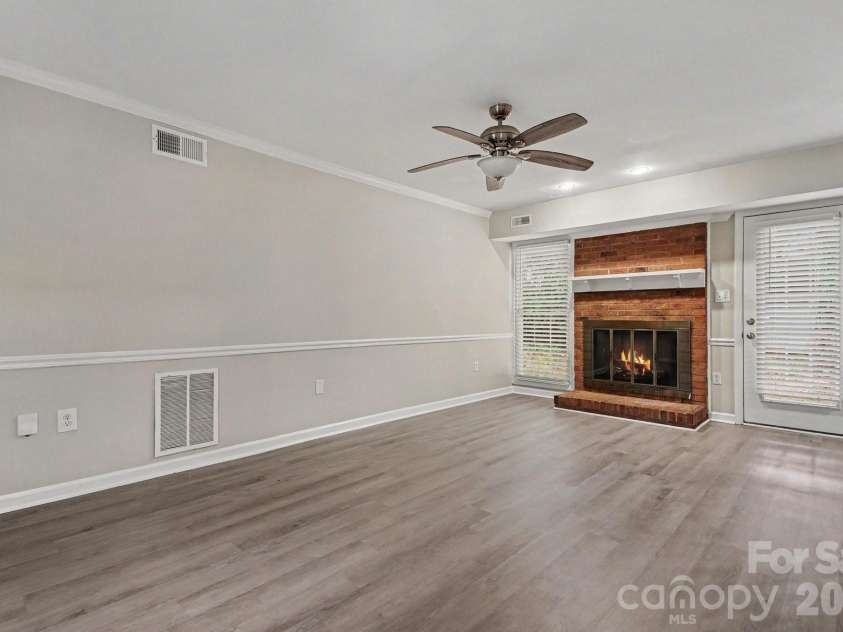 5200 Birchbark Lane, Charlotte, NC 28227.  MLS# CAR4404553, YatesRealty ID 37509. 