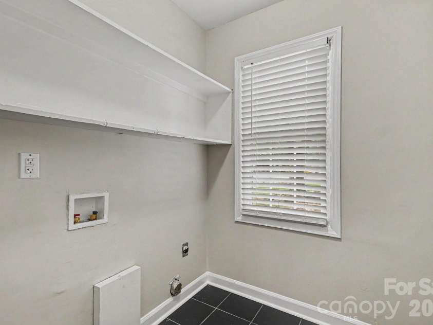 5200 Birchbark Lane, Charlotte, NC 28227.  MLS# CAR4404553, YatesRealty ID 37509. 