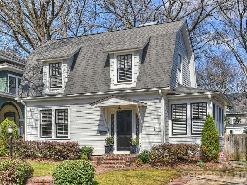 705 Tremont Avenue, Charlotte, NC 28203.  MLS# CAR4355053, YatesRealty ID 3751. 
