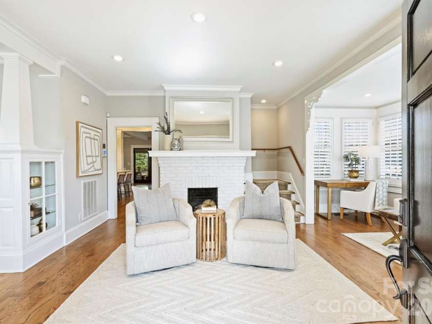 705 Tremont Avenue, Charlotte, NC 28203.  MLS# CAR4355053, YatesRealty ID 3751. 