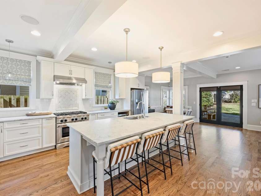 705 Tremont Avenue, Charlotte, NC 28203.  MLS# CAR4355053, YatesRealty ID 3751. 