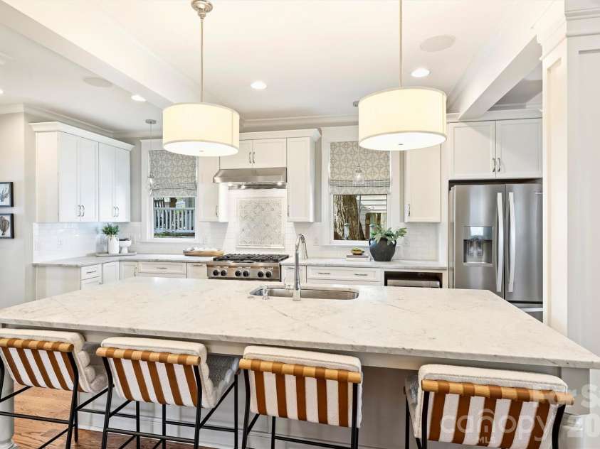 705 Tremont Avenue, Charlotte, NC 28203.  MLS# CAR4355053, YatesRealty ID 3751. 