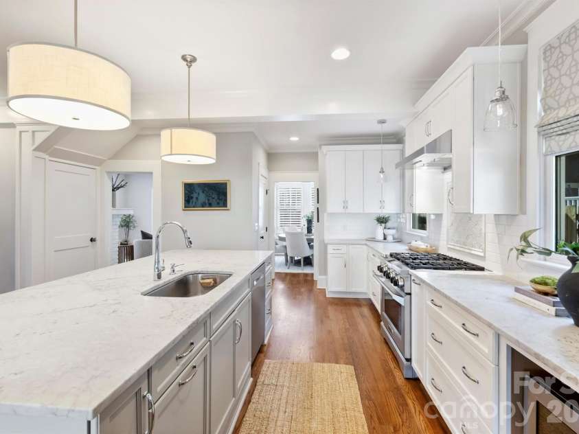 705 Tremont Avenue, Charlotte, NC 28203.  MLS# CAR4355053, YatesRealty ID 3751. 