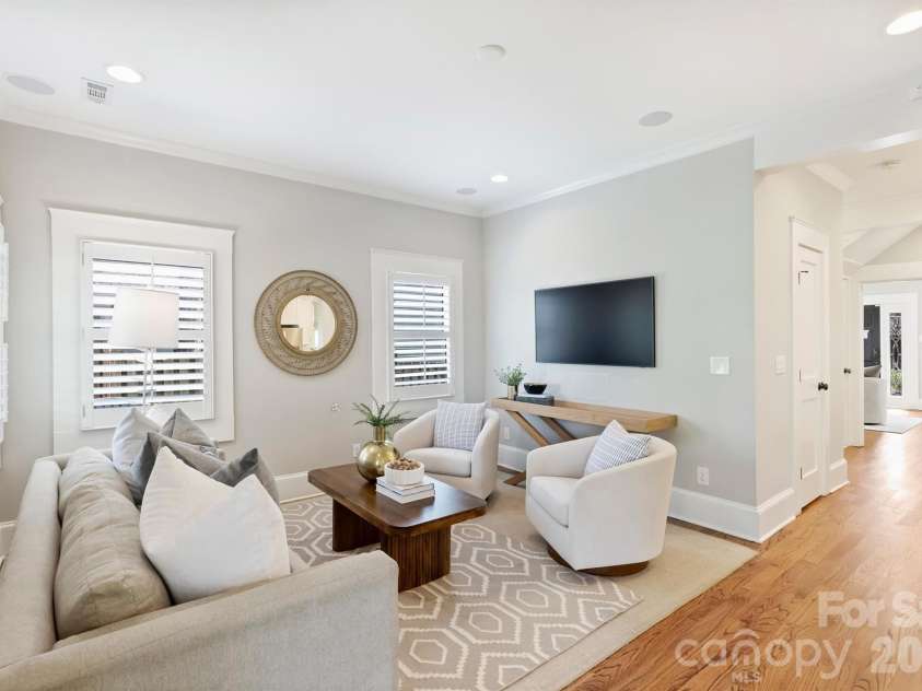 705 Tremont Avenue, Charlotte, NC 28203.  MLS# CAR4355053, YatesRealty ID 3751. 