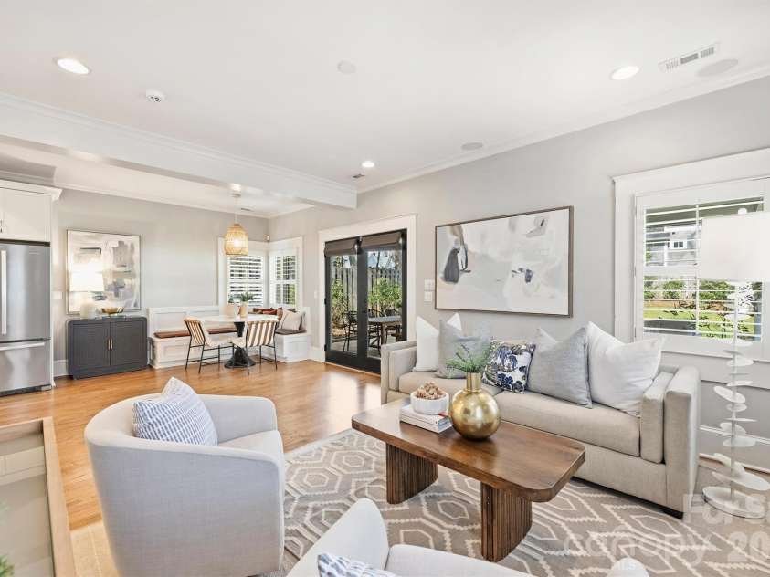 705 Tremont Avenue, Charlotte, NC 28203.  MLS# CAR4355053, YatesRealty ID 3751. 